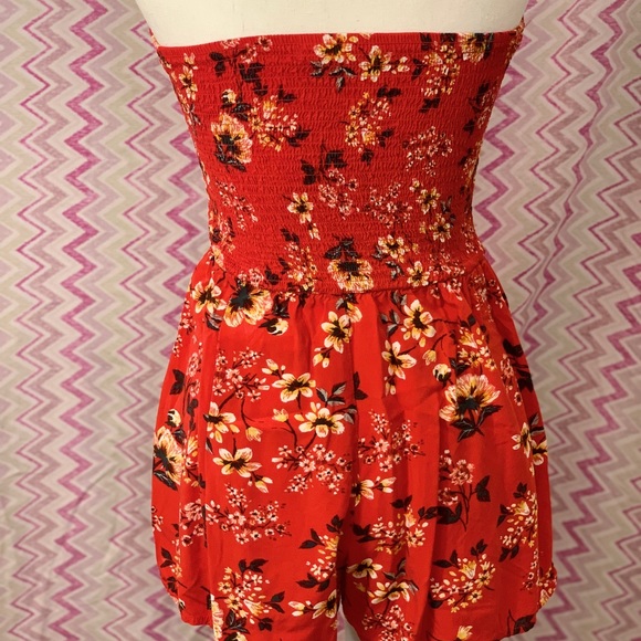 Romper - Picture 2 of 2